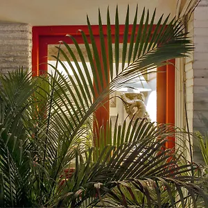 Haveli Hauz Khas Bed & Breakfast