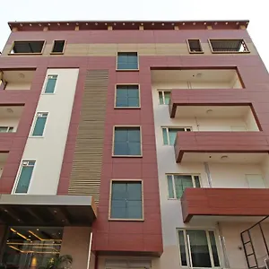 Capital O 4535 Uma Palace Hotel Varanasi